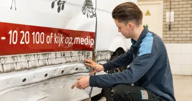 SCHADE MELDEN